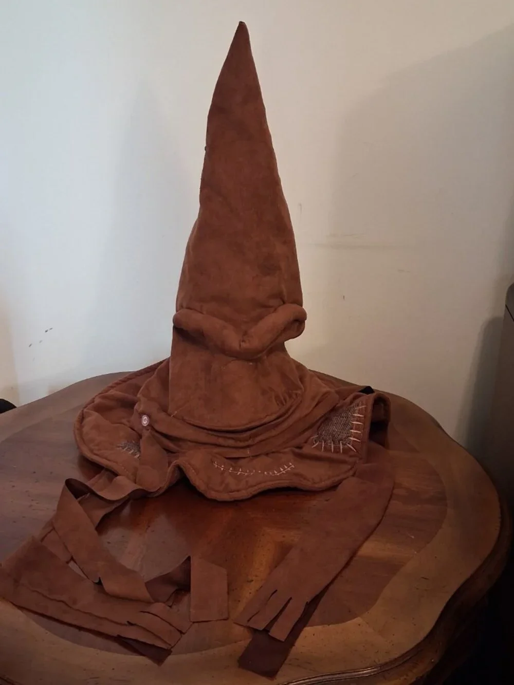 Gemmy Harry Potter Talking Sorting Hat Warner Bros. Wizarding World Works